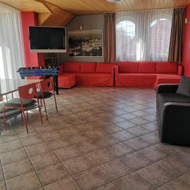 Szigeti Apartmanház, ξενοδοχείο στο Πετς