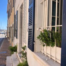 Studios Du Marin sur Port de La Ciotat, hotel in La Ciotat