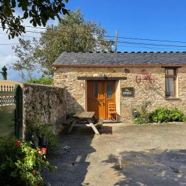 Estudio Pajar rural con bonito jardín - Los Gayoles Rural, хотел в Кастропол