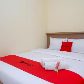 RedDoorz near Tugu Muda Semarang, hotell sihtkohas Kalibanteng-lor