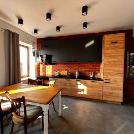 Apartamenty na Maja -1-, hotel Skierniewicében