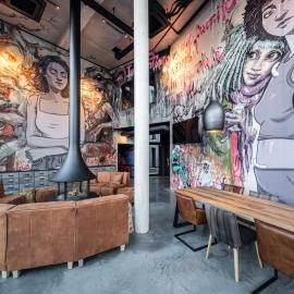 Liebesbier Urban Art & Smart Hotel، فندق في بايروث