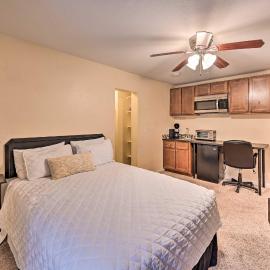 2 Blocks to Light Rail: Denver Unit w/ Kitchenette