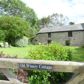 Old Winery Cottage, Hotel in Golant