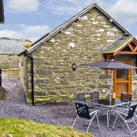 Ty Isaf Penrhyddion