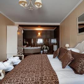 Hotel Chopin Business&SPA, hotel sa Sochaczew