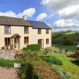 Glebe Farm Cottage, hotel a Pontnewydd