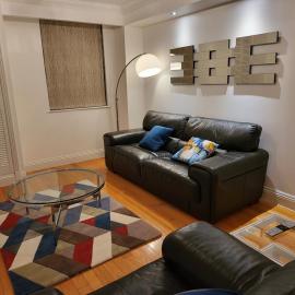 Garland Stylish 2 Bedroom Apartment A Minute Walk From Station