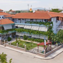 Artemis Apartments, hotel in Paralia Dionysiou