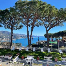 Portofino Est Residence、ラパッロのホテル