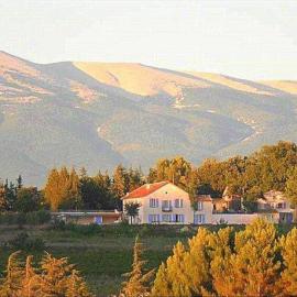 Masmazan, hotel i Mazan