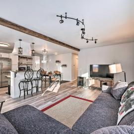 Kenai Home w/ Fireplace < 10 Mi to Big Eddy!, hotel in Kenai