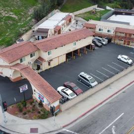 New American Inn & Suites, hotel u gradu Anahajm