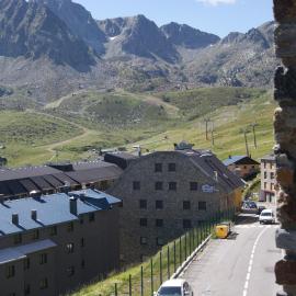Apartamentos Borruscall, hotel in Pas de la Casa