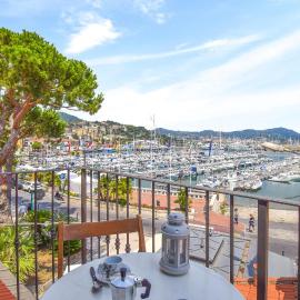 Pet Friendly Apartment In Imperia With Wifi，因佩里亞的飯店
