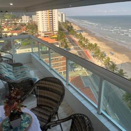 Mongaguá com vista para o Mar pé na areia, hotel in Mongaguá