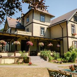 Villa Magonīte, hotel in Ventspils
