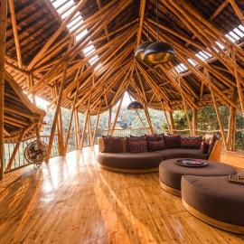 Sharma Springs 5 bds Luxurious Bamboo Mansion Pool, hotel in Bringkit
