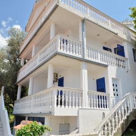 Rafailovici Holiday Apartments, hotell i Rafailovici