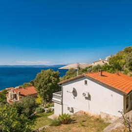 1 Bedroom Gorgeous Apartment In Stara Baska