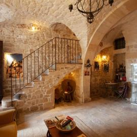 Case-grotte degli Avi, esperienza abitativa in grotta