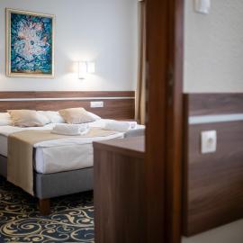 Hotel Árpád, hotelli kohteessa Tatabánya