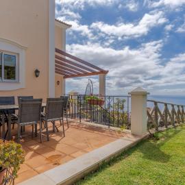 Villa Bougainvillea Palheiro Village by Holiday Rental Madeira