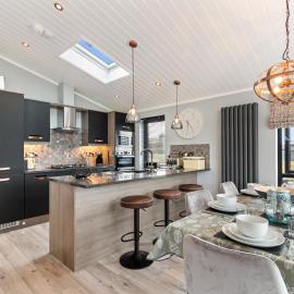 Ael-Y-Bryn - Luxury Lodge, Hot Tub, Three En-Suite Bedrooms