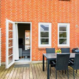 4 person holiday home in Rømø-By Traum, hotel a Sønderby