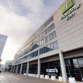 Holiday Inn Milton Keynes Central by IHG, hotel en Milton Keynes