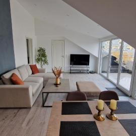 Lovely 2-bedroom loft with panoramic view, hotel in Kristiansund