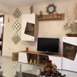 VILLA ELENA 5*****, hôtel à Vromerí