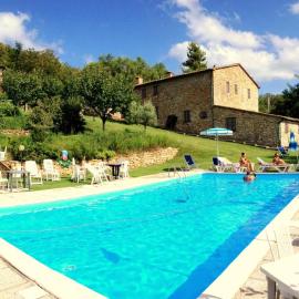Agriturismo Le Cerinaie, hotel i Castelnuovo di Val di Cecina