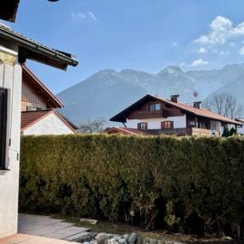 Kleines Häuschen mit Bergblick, hotel in Eschenlohe