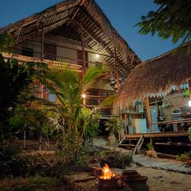 Casa Surf Lodge - Tofo، فندق في بارايا دو توفو