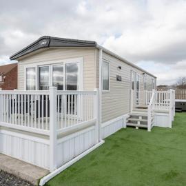 Hallcroft Fishery And Holiday Park, hotel in Retford