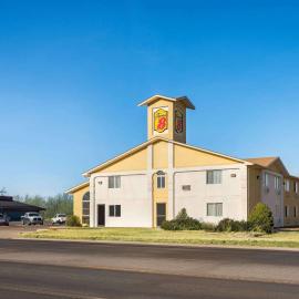Super 8 by Wyndham Liberal KS, hótel í Liberal