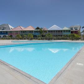 VILLA FLAMINGO, Beautiful 2 bedroom house - 1 min from the beach!