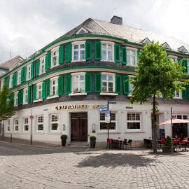 Hotel Gräfrather Hof, hótel í Solingen