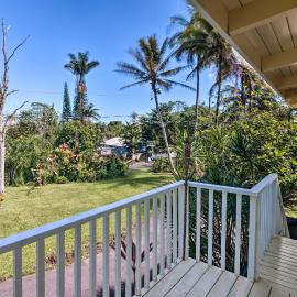 Sunny Pahoa Retreat: Snorkel, Hike & Shop!