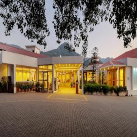 Timber Trail Base Resort - At the Foothills of Adventure, hotell i Parwanoo