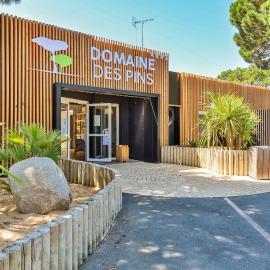 Le Domaine des Pins, hotel in Saint-Hilaire-de-Riez