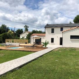Charmante maison aux portes des Cévennes, хотел в Алес