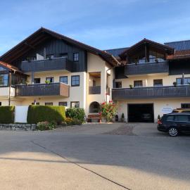 Landhaus Sonnenbichl, hotel sa Oy-Mittelberg