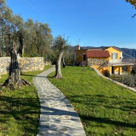 Sunrise Holiday Home, hotel v destinaci Camogli