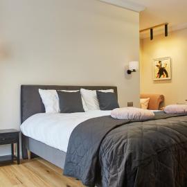 Apartament TANGO la casa PIANO HOUSE ,cu parcare, hotel sa Alba Iulia