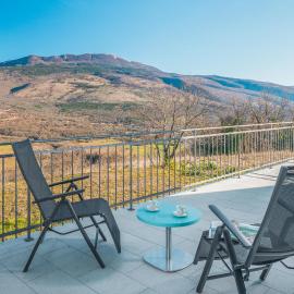 4 Bedroom Amazing Home In Boljun