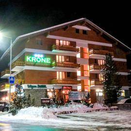 Hotel Restaurant Krone: Saas-Grund şehrinde bir otel