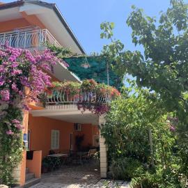 Apartments Lea, hotel in Orebić