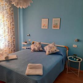Affittacamere Mirella, hotel di Pineto